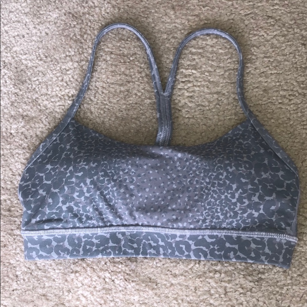 lululemon flow y bra (sold on mercari)
